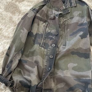 Brandy Melville Oversized Camo Print Jacket